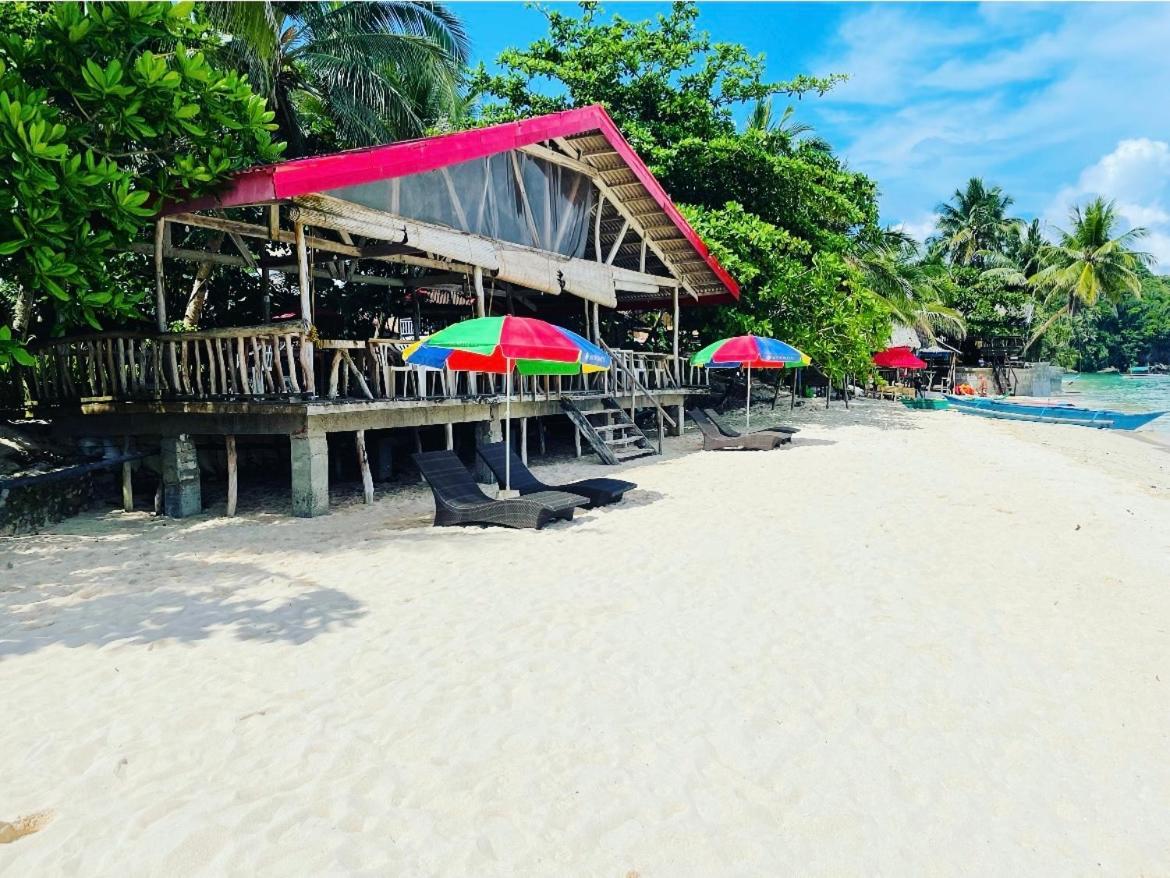 White Beach Front And Cottages Buruanga Eksteriør billede