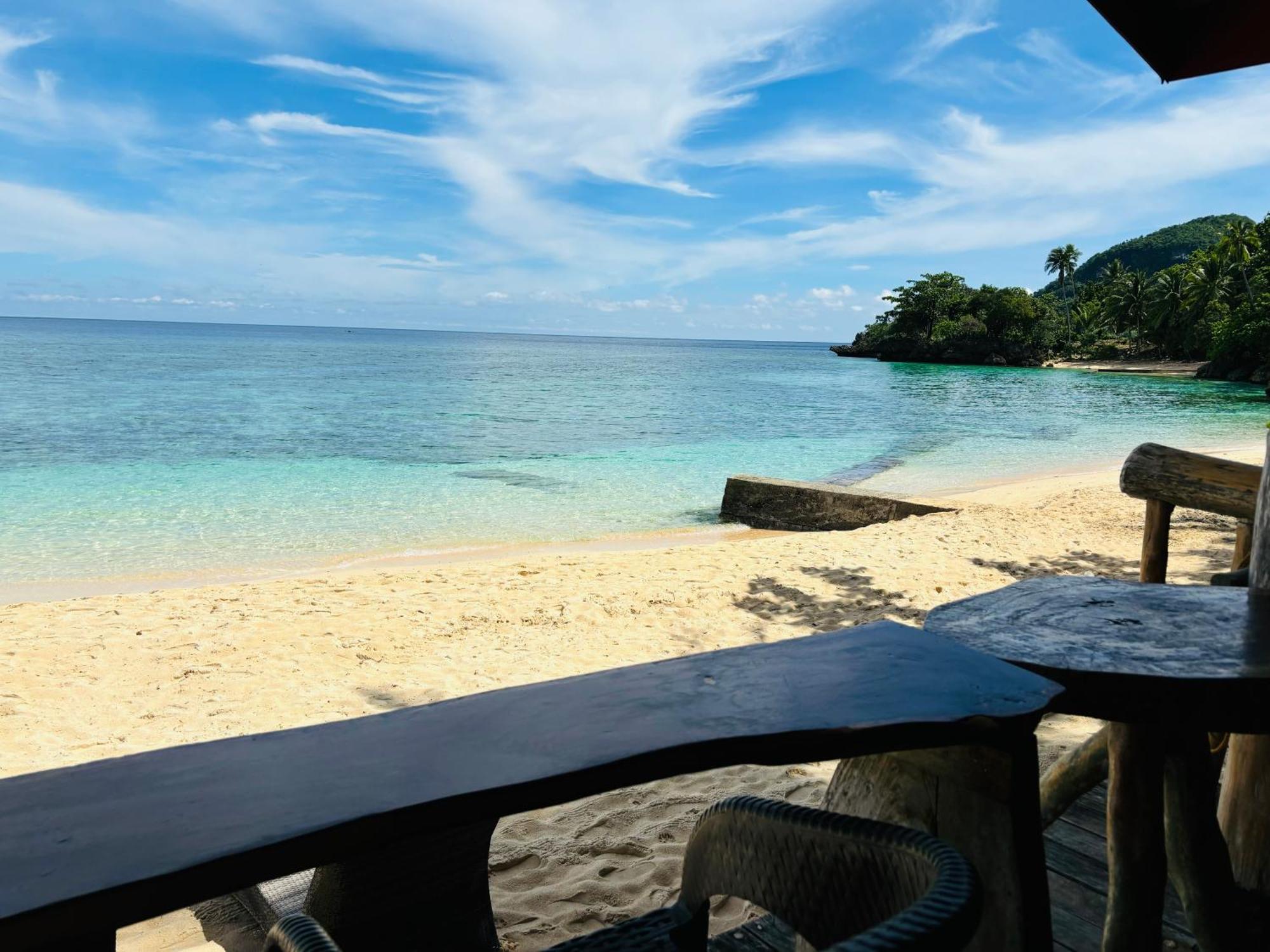 White Beach Front And Cottages Buruanga Eksteriør billede