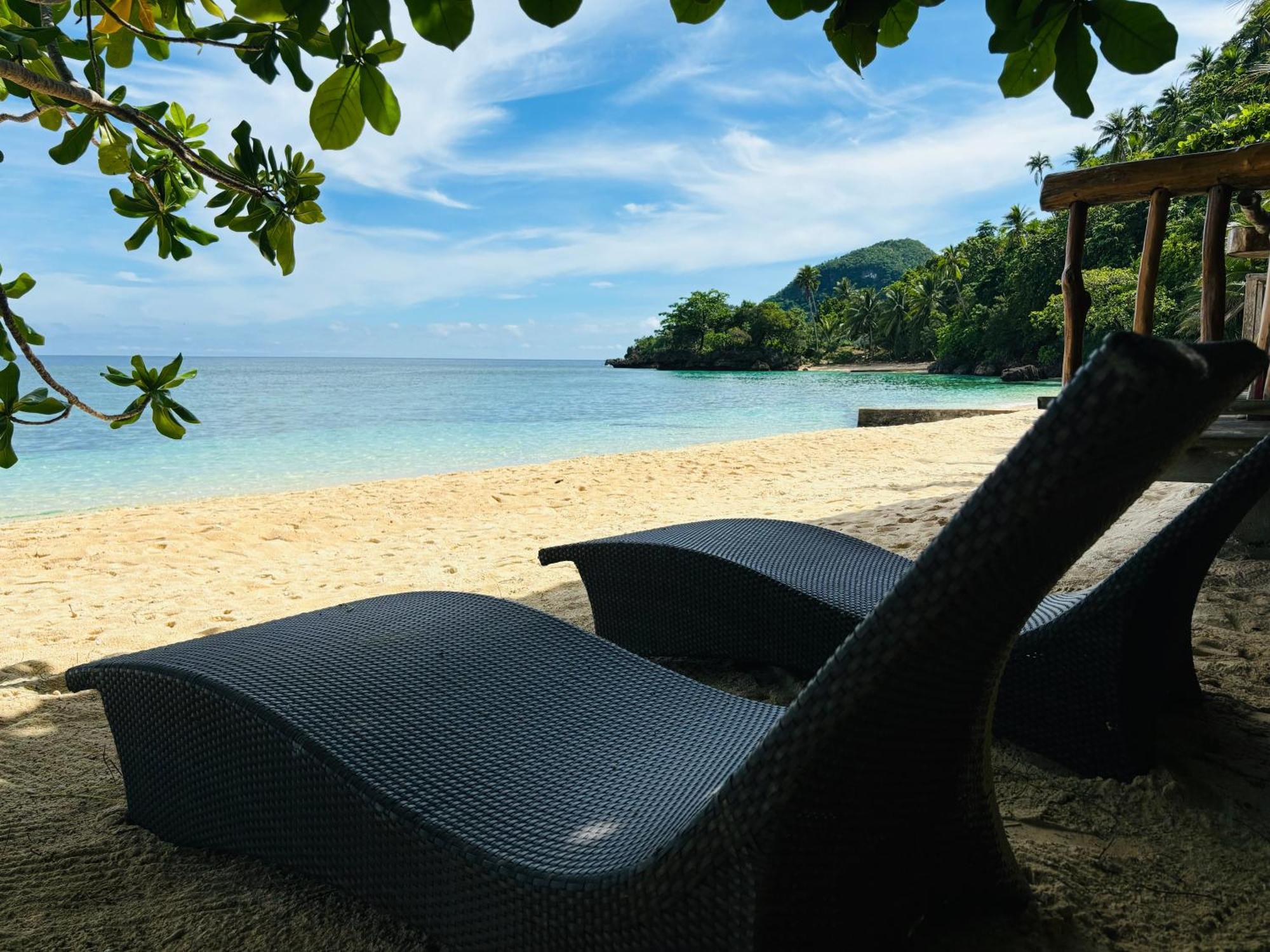 White Beach Front And Cottages Buruanga Eksteriør billede